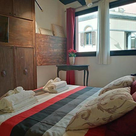 Einaudi 56 Guest House Cagliari Ngoại thất bức ảnh